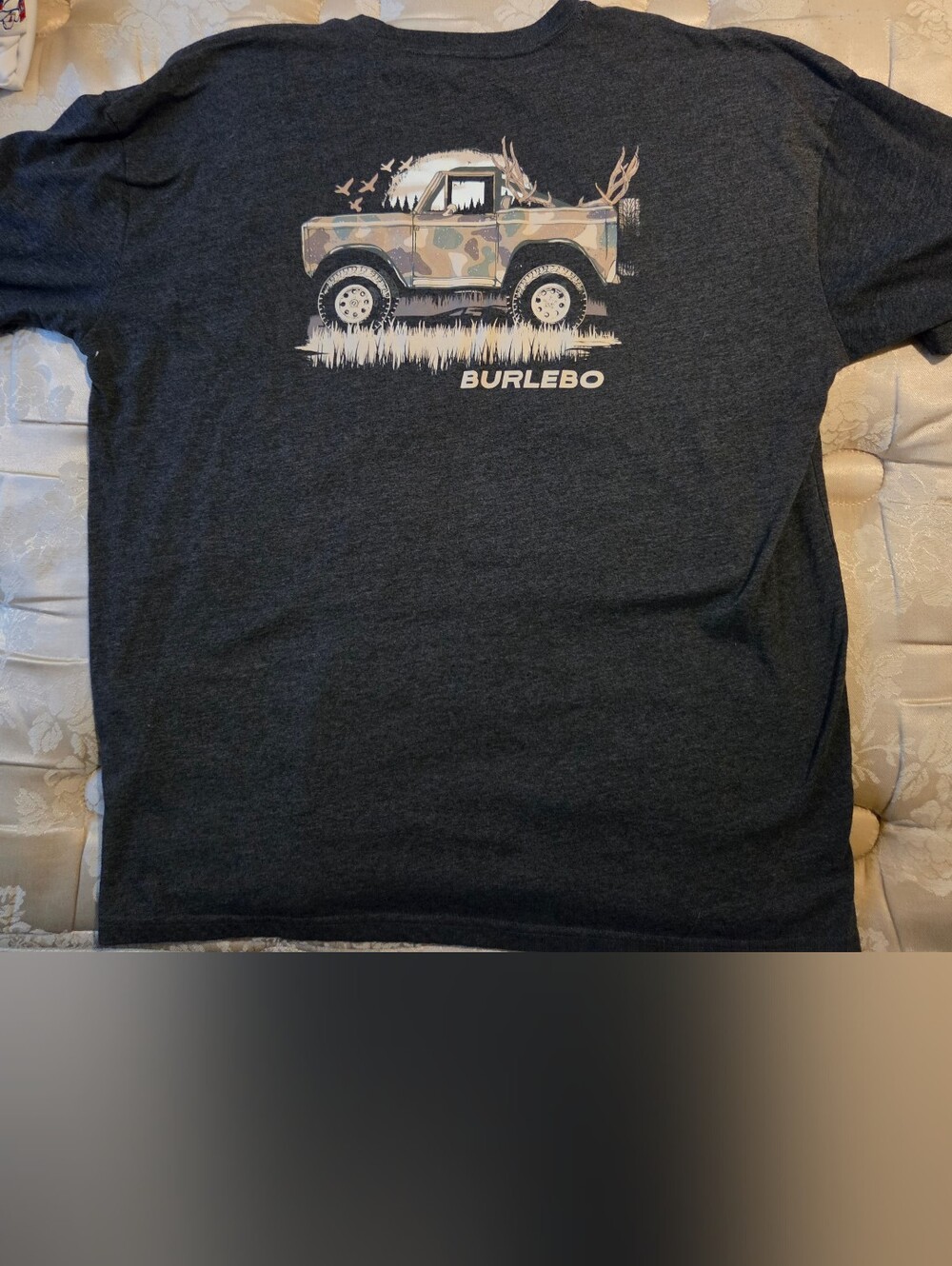 Burlebo Men's Dark Gray Graphic Tee - Camo Truck Sz XXL